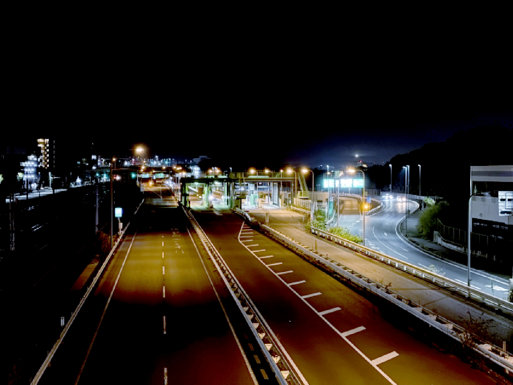 高速道路夜間封鎖